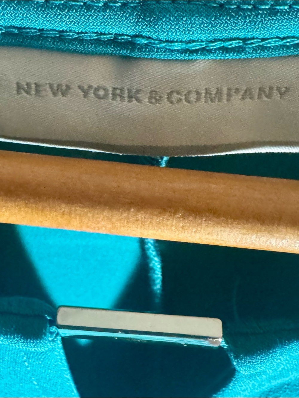 New York & Company Teal Keyhole Blouson Hem Top - Picture 3 of 7